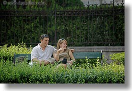 images/Europe/Hungary/Budapest/People/Couples/couple-on-park-bench-1.jpg