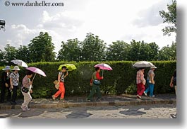images/Europe/Hungary/Budapest/People/Women/japanese-women-w-colorful-umbrellas.jpg