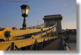 images/Europe/Hungary/Budapest/SzechenyiChainBridge/bridge-n-lamp_post-1.jpg