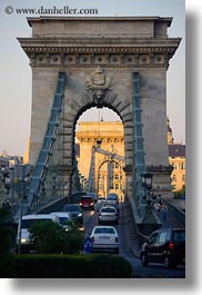 images/Europe/Hungary/Budapest/SzechenyiChainBridge/traffic-on-bridge.jpg