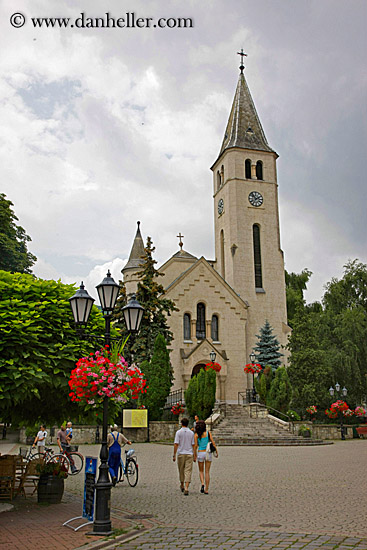 church-n-flowers-n-couple-1.jpg