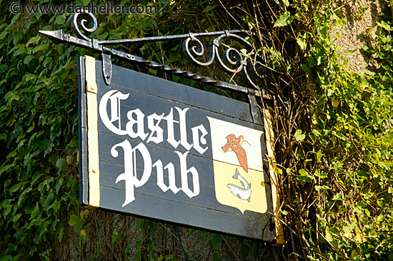 castle-pub.jpg