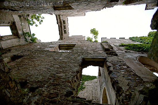 clifden-castle-03.jpg