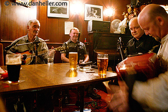 pub-musicians-5.jpg