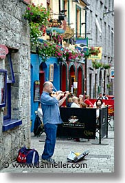 images/Europe/Ireland/Connemara/Galway/violin-player.jpg