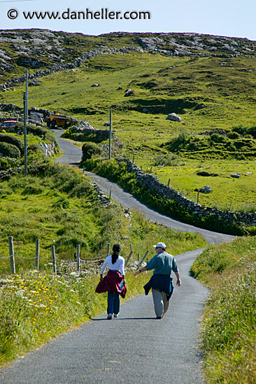 hiking-couple-1.jpg