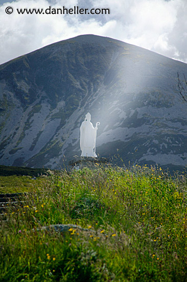 mt-croagh-patrick-2.jpg