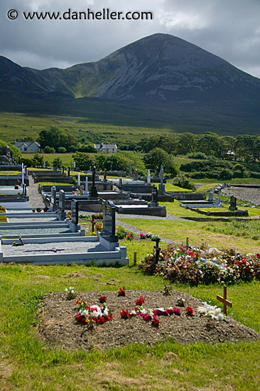 mt-croagh-patrick-graves.jpg