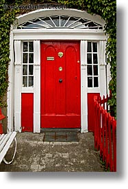 images/Europe/Ireland/Connemara/Misc1/red-door-n-fence-2.jpg