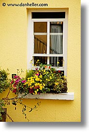 images/Europe/Ireland/Connemara/Misc1/yellow-window.jpg