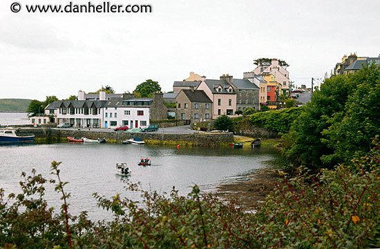 roundstone-village-1.jpg