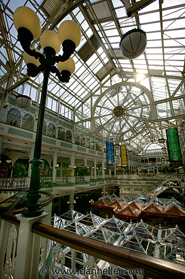 glass-mall-1.jpg