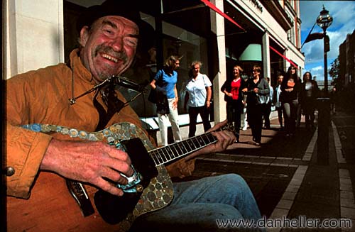 guitar-player-2.jpg