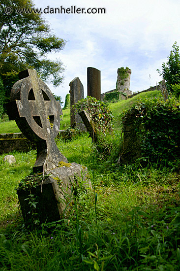 st-marys-graves-1.jpg