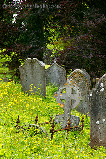 st-marys-graves-2.jpg