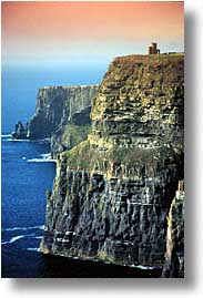 images/Europe/Ireland/Munster/MoherCliffs/obriens-tower-a.jpg