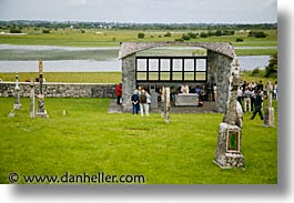 images/Europe/Ireland/Shannon/Clonmacnois/clonmacservice-1.jpg