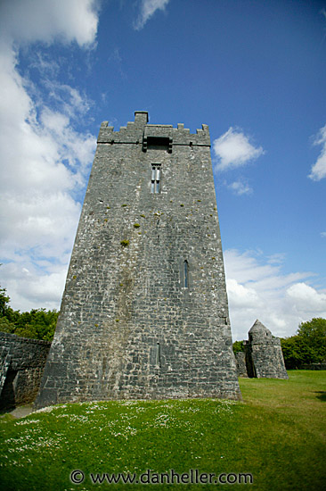 aughnanure-castle-10.jpg