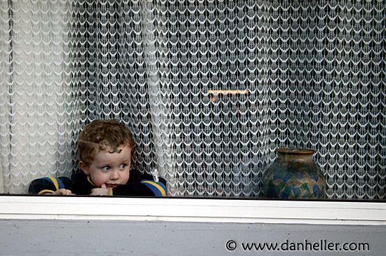 kid-in-window-03.jpg