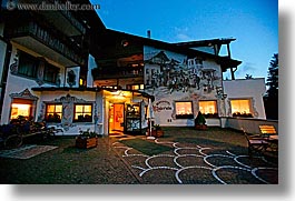 images/Europe/Italy/Dolomites/BerghotelMoseralm/moseralm-evening.jpg