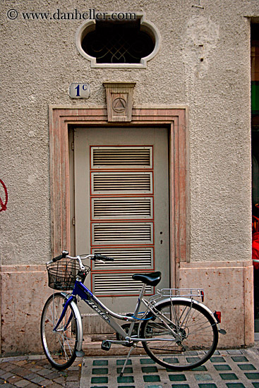 bolzano-bicycles-10.jpg