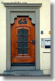 images/Europe/Italy/Dolomites/Bolzano/DoorsWindows/bolzano-door-1.jpg