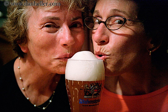 sandy-n-patti-n-beer.jpg