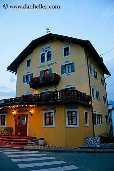 hotel-ambra.jpg