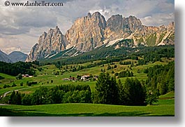 images/Europe/Italy/Dolomites/Dolomites/dolomites-21.jpg