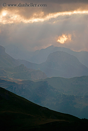 layered-mtns-04.jpg