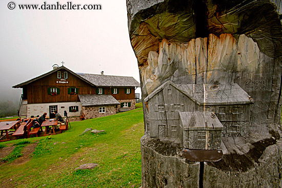 tree-stump-house-carving-2.jpg