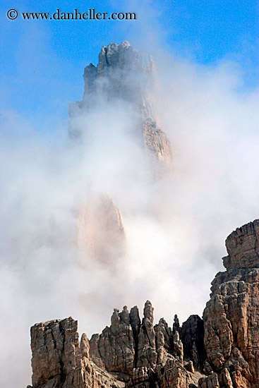 foggy-mtns-1.jpg