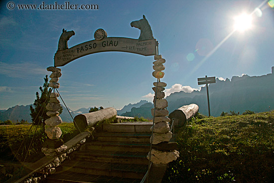 passo-giau-sign-1.jpg