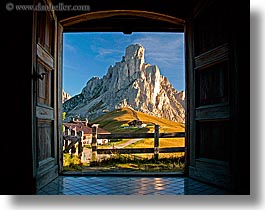 images/Europe/Italy/Dolomites/PassoGiau/GuselaMountain/gusela-mtn-doorway-3.jpg