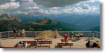 images/Europe/Italy/Dolomites/RifugioLagazuoi/rifugio_lagazuoi-08.jpg