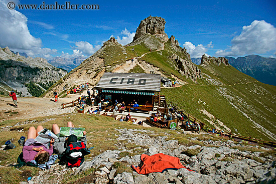 rifugio-roda_di_vael-7.jpg