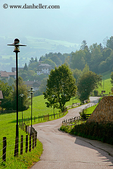 road-fence-streetlamp.jpg