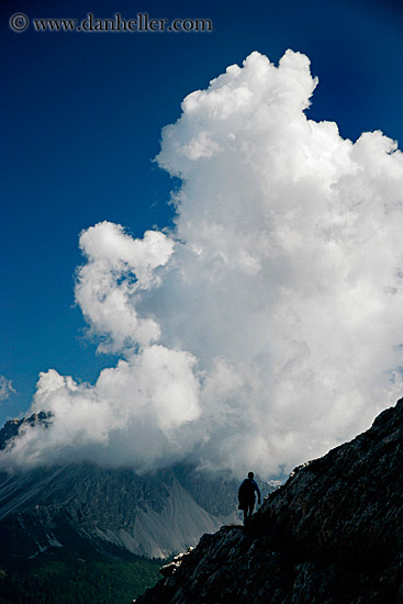 hiker-mtn-edge-clouds-4.jpg