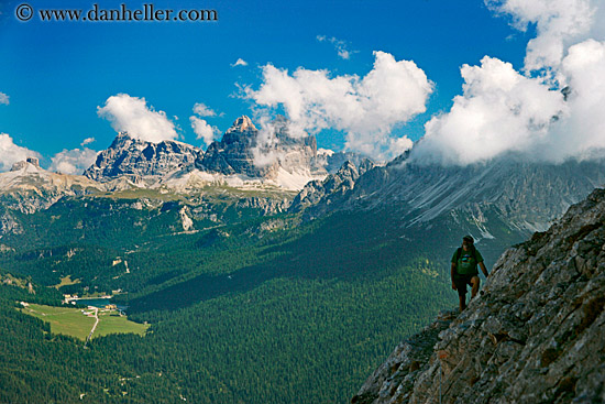 hiker-mtn-edge-clouds-6.jpg