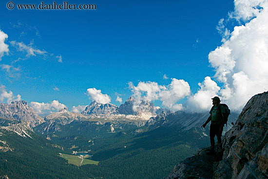 hiker-mtn-edge-clouds-7.jpg