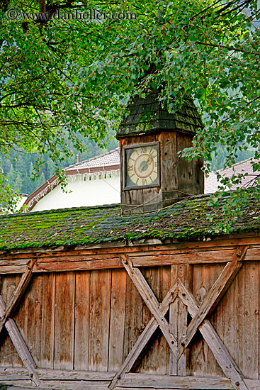 barn-clock-2.jpg