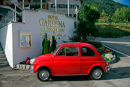 hotel-gardena-n-red-car-1.jpg