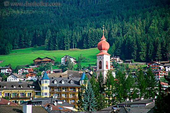 st_ulrich-town-1.jpg