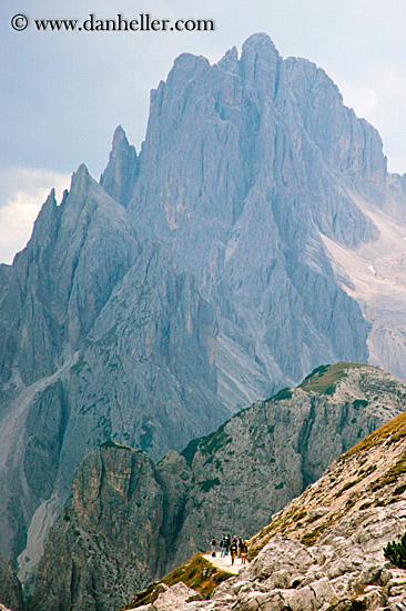 tre_cime_di_lavaredo-hikers-4.jpg