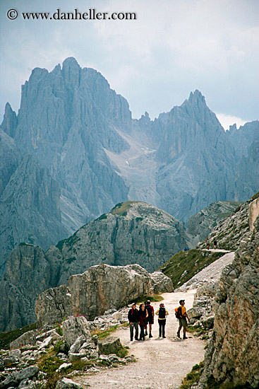 tre_cime_di_lavaredo-hikers-5.jpg