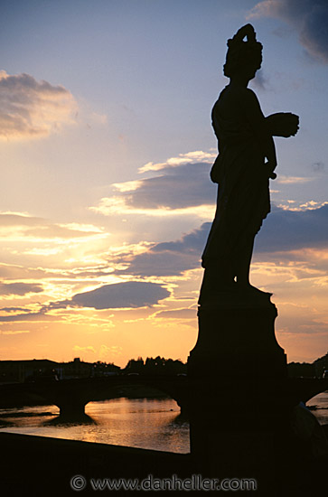 sunset-statue.jpg