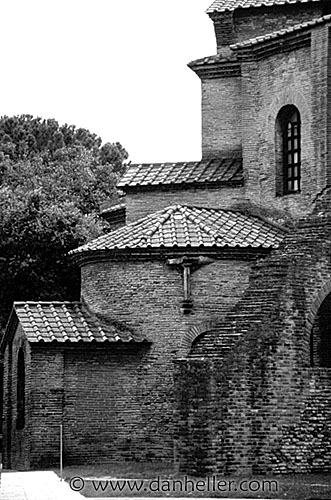 ravenna-church-1-bw.jpg