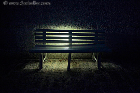 bench-at-nite.jpg