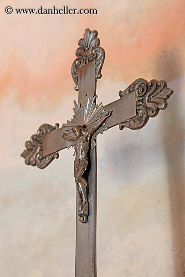 jesus-on-metal-cross.jpg