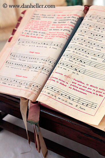 old-catholic-hymn-book-2.jpg